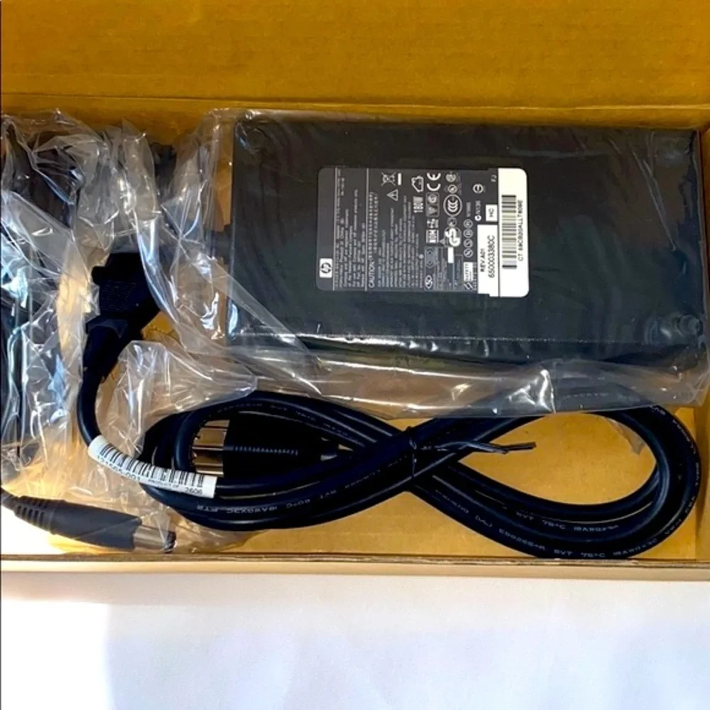 NWT HP Commercial Docking Station